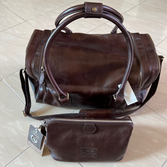 #2222 BRAND NEW Old Angler Leather Duffel Bag & Terrida Luxury Toiletry Case - Picture 1 of 14